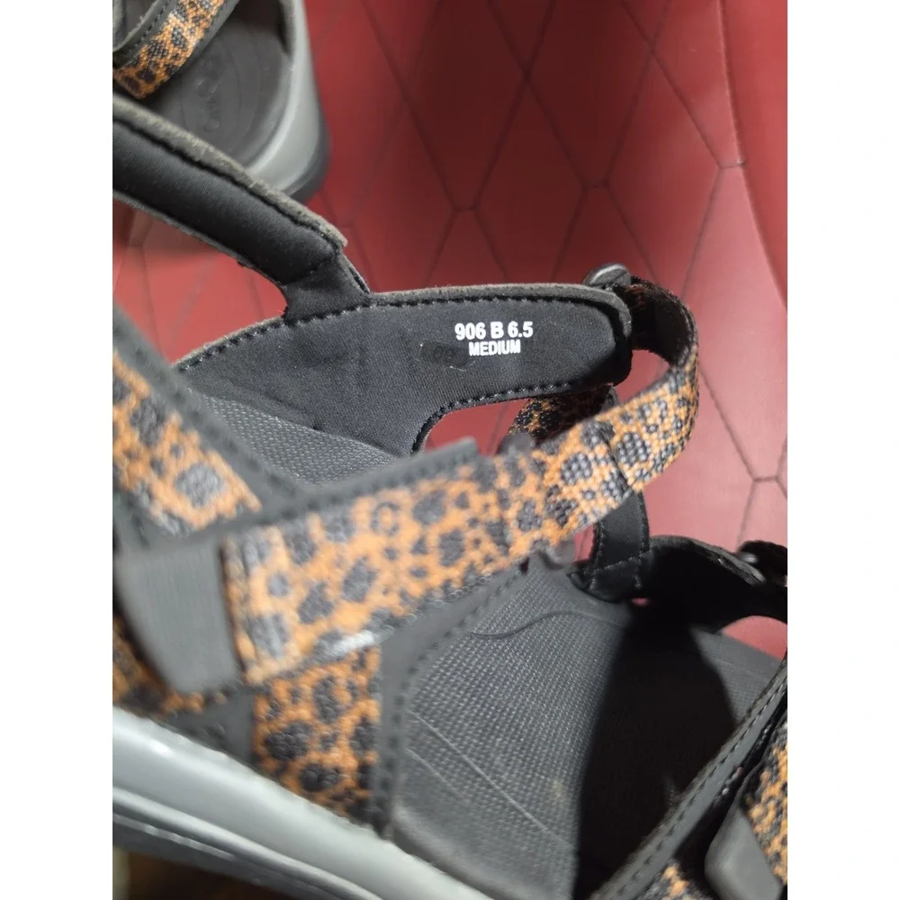 Orthofeet Women's Black/Brown Animal Print Strappy Sandals US 6.5 B Medium